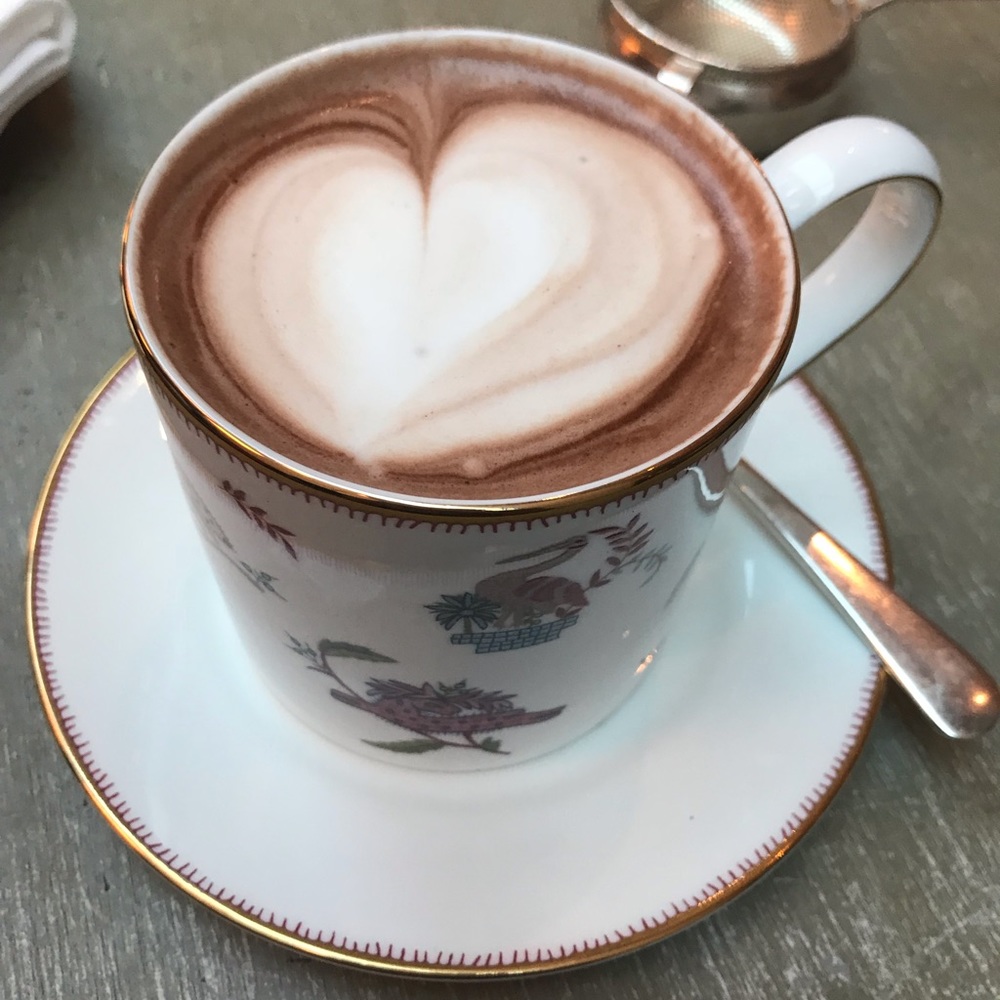 Meet your Posher, Fay